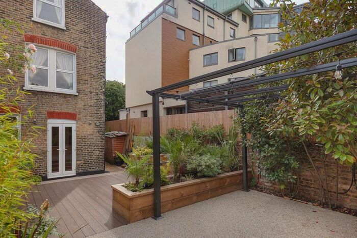 5 Bedroom End Of Terrace House To Rent In Peckham Rye, Peckham, London, SE15