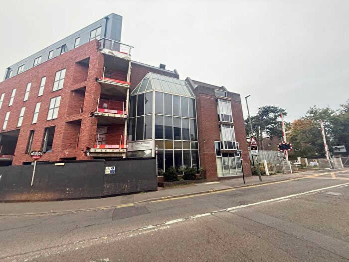 1 Bedroom Flat To Rent In High Street, Camberley, GU15