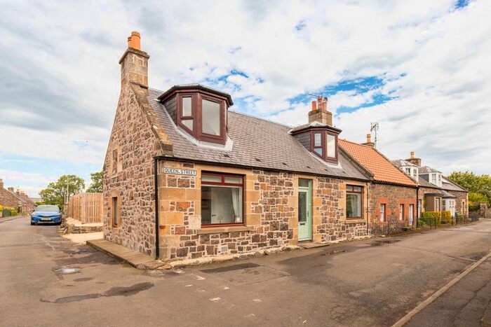 3 Bedroom Villa For Sale In Queen Street, Dunshalt, Fife, KY14