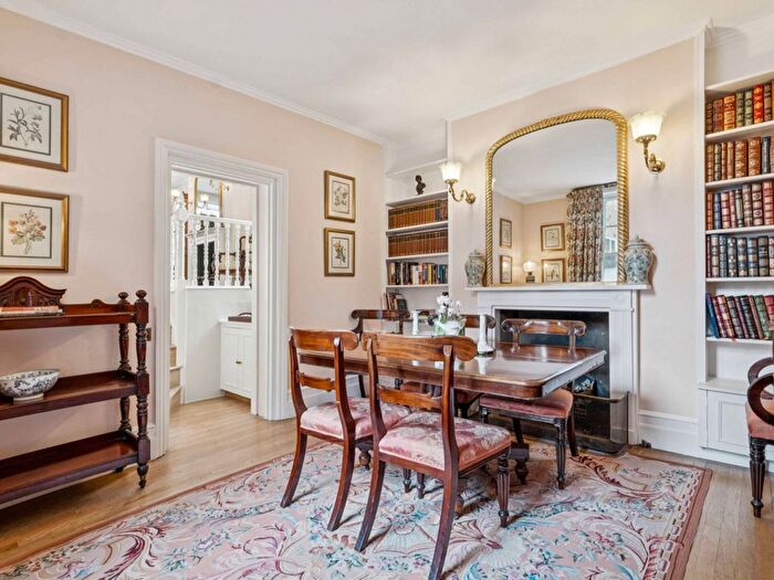 4 Bedroom Terraced House For Sale In Bury Walk, London, SW3