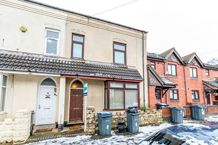 3 Bedroom Terraced House For Sale In Wyndcliff Road, Birmingham, B9