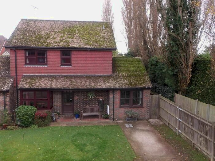 3 Bedroom Link Detached House For Sale In The Twitten, Albourne, Hassocks, West Sussex, BN6