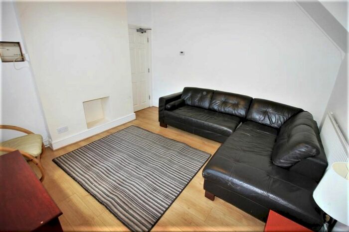 6 Bedroom Terraced House To Rent In Albany Road, Earlsdon, Coventry, CV5