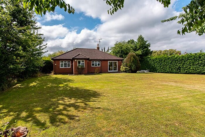 2 Bedroom Detached Bungalow For Sale In Gonalston Lane, Hoveringham, Nottingham, NG14