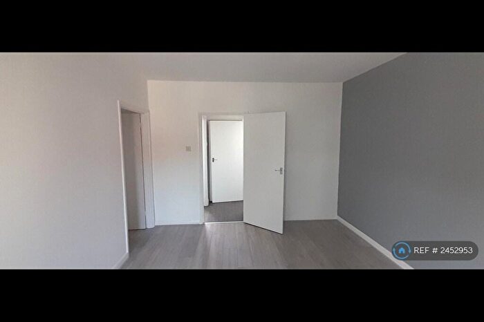 1 Bedroom Flat To Rent In Luna Road, Thornton Heath, CR7