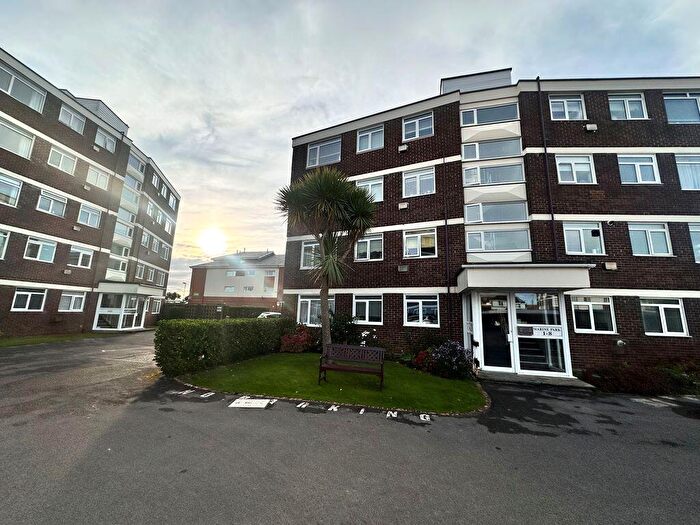 2 Bedroom Flat To Rent In Nyewood Lane, Bognor Regis, PO21