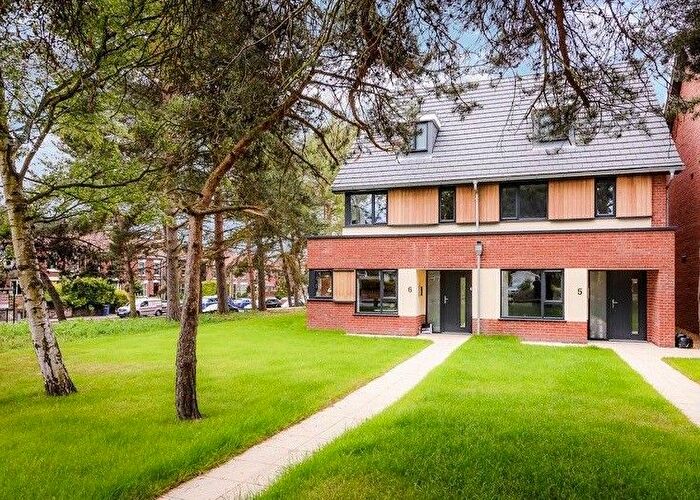 3 Bedroom End Of Terrace House To Rent In Le Safferne Gardens, Norwich, NR3