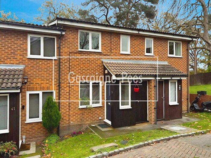 1 Bedroom Property To Rent In The Orchard, Lightwater, GU18