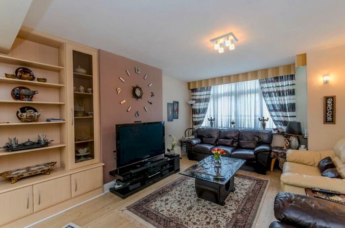 4 Bedroom Terraced House To Rent In Bouverie Road, West Harrow, Harrow, HA1