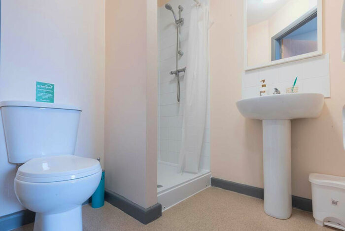 1 Bedroom Private Hall To Rent In London Road, Stoke-on-Trent, ST4