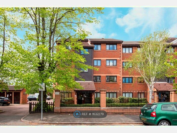 1 Bedroom Flat To Rent In Southey Road, London, SW19