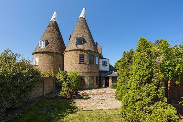 4 Bedroom Property For Sale In North Oast House, Chestfield Road, Chestfield, CT5