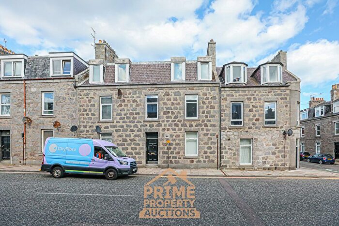 2 Bedroom Flat For Sale In C Kintore Place, Aberdeenshire, AB25