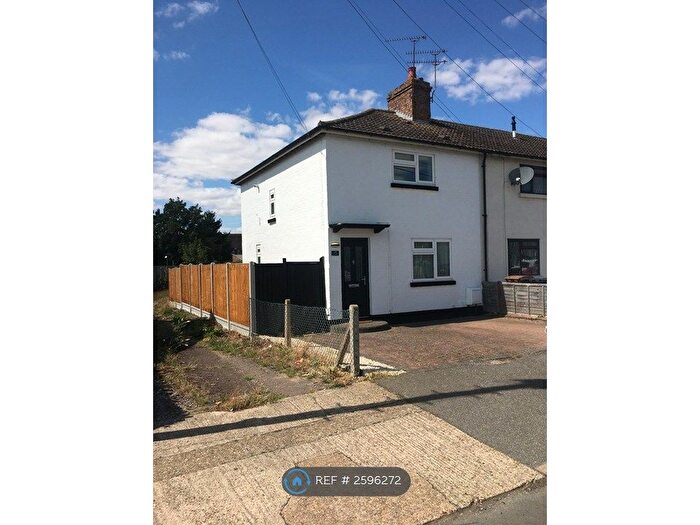 2 Bedroom End Of Terrace House To Rent In West Avenue, Chelmsford, CM1