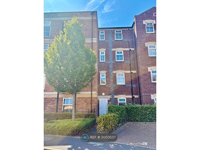 2 Bedroom Flat To Rent In Ilkestone, Derbyshire, DE7