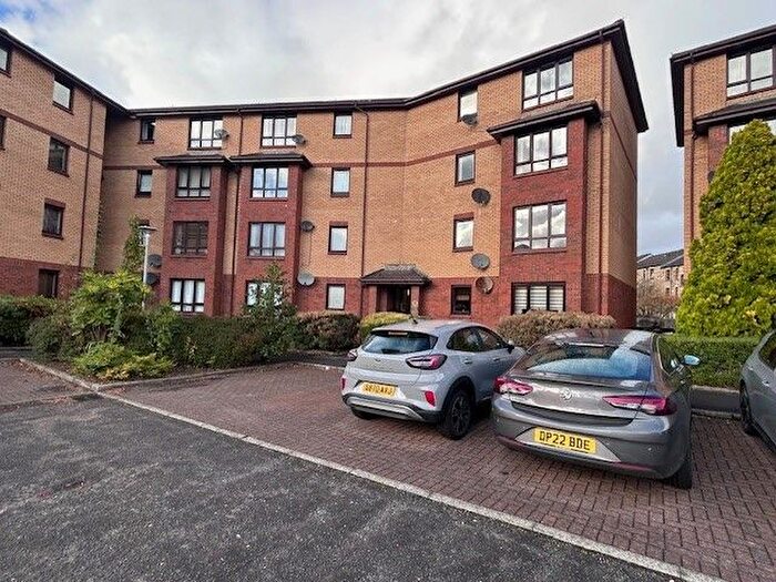 2 Bedroom Flat To Rent In Millstream Court, Paisley, PA1