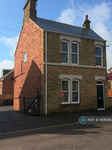 2 Bedroom Flat To Rent In Hemingfield, Barnsley, S73