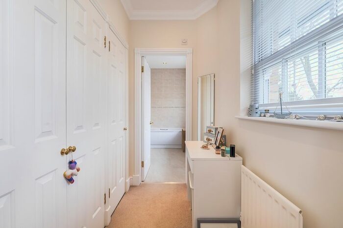 1 Bedroom Flat To Rent In Chapman Square, London, SW19