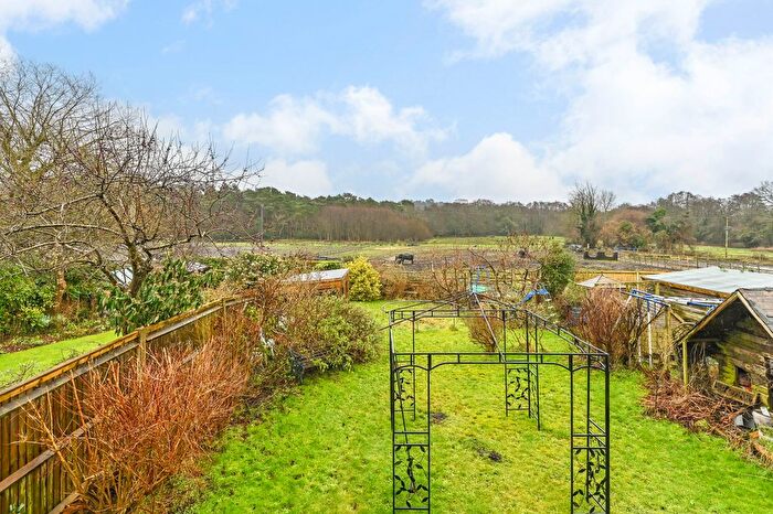 5 Bedroom Detached House For Sale In Longmoor Road, Greatham, Liss, GU33