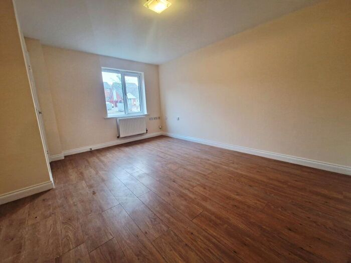 3 Bedroom House To Rent In Mosley Walk, BB2