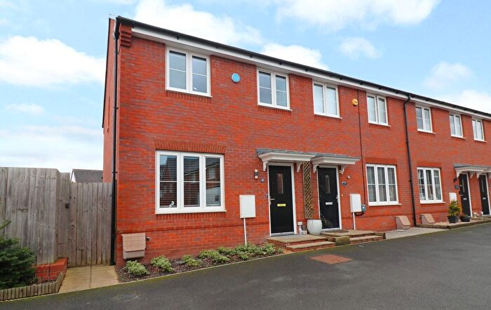 2 Bedroom End Of Terrace House For Sale In Bushy Dene Road, Botley, SO32
