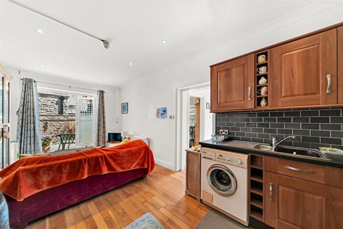 2 Bedroom Flat For Sale In Incledon, Cranborne Road, Swanage, BH19 - Photo 12