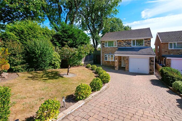 4 Bedroom Detached House For Sale In Glen Rise, Baildon, Shipley, West Yorkshire, BD17
