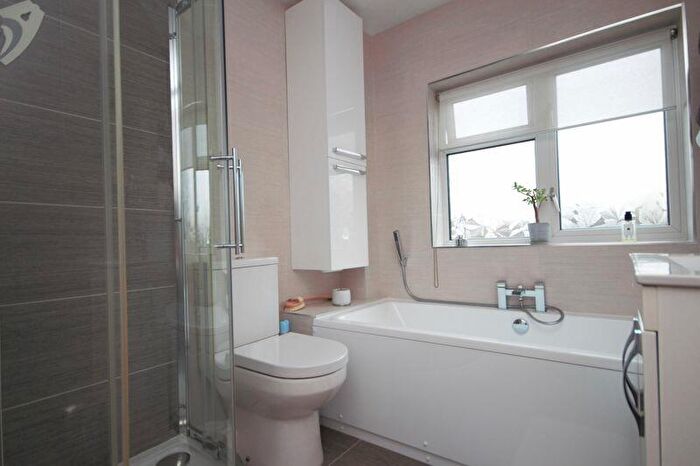 3 Bedroom Terraced House For Sale In Tudor Close, SO40
