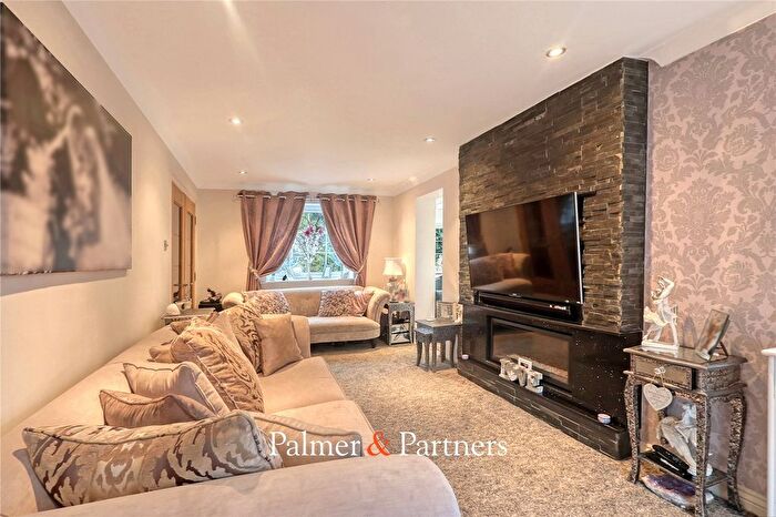 5 Bedroom Detached House For Sale In Gandalfs Ride, South Woodham Ferrers, Chelmsford, Essex, CM3