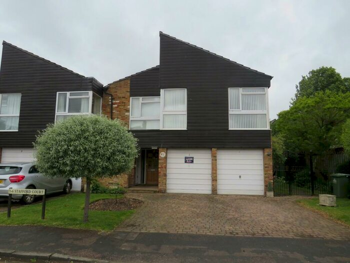 3 Bedroom Apartment To Rent In Stafford Drive, Broxbourne, EN10