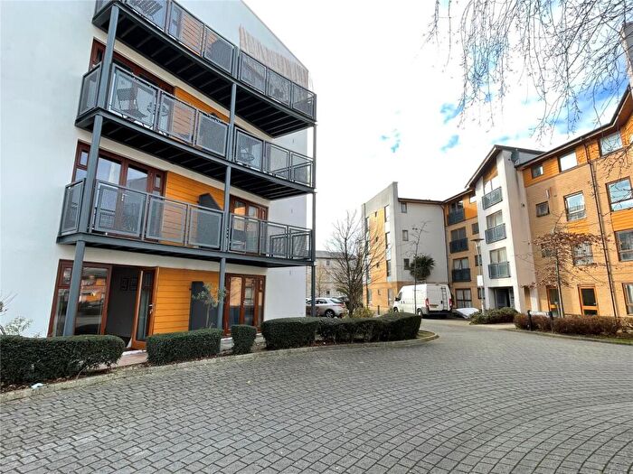 1 Bedroom Apartment To Rent In Callender Court, Harry Close, Croydon, Surrey, CR0