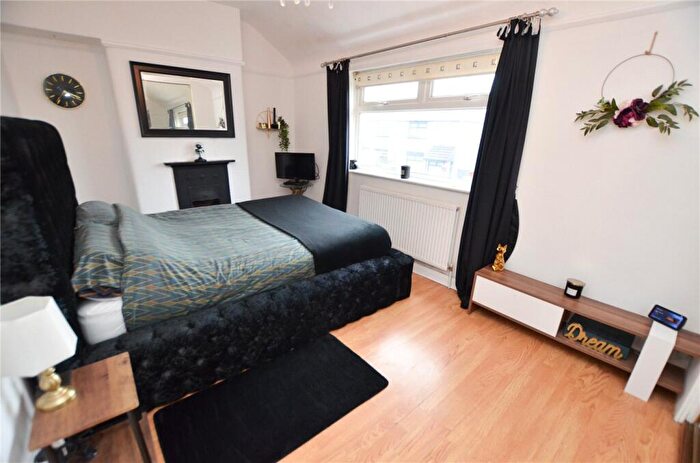2 Bedroom Semi-Detached House For Sale In Hawthorn Road, Little Sutton, Ellesmere Port, CH66
