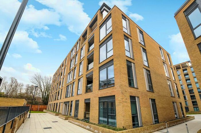 2 Bedroom Flat To Rent In Eltringham Street, London, SW18