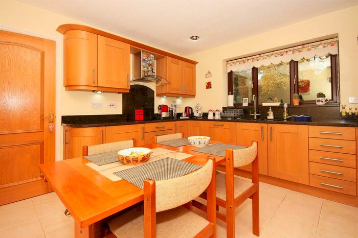 5 Bedroom Detached House For Sale In Highgrove, Coventry CV4