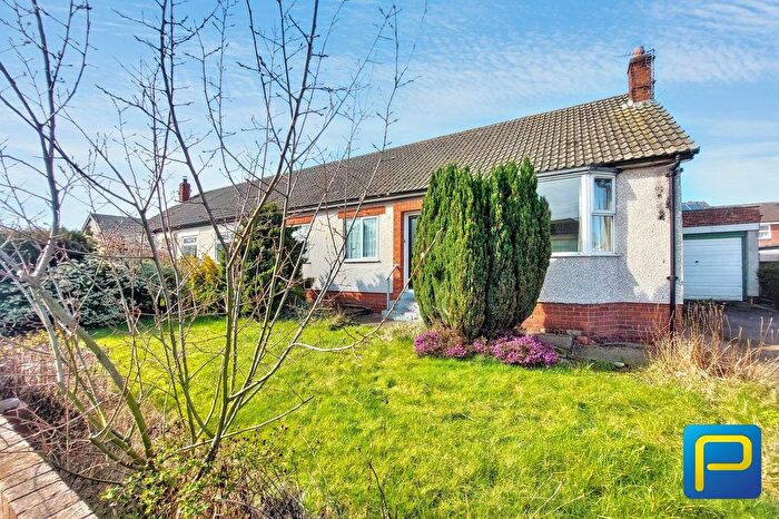 3 Bedroom Semi Detached Bungalow For Sale In Dinningside, Belford, NE70