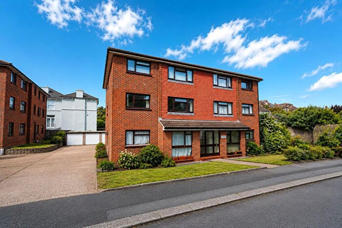2 Bedroom Flat For Sale In Fearon Road, Hastings, TN34