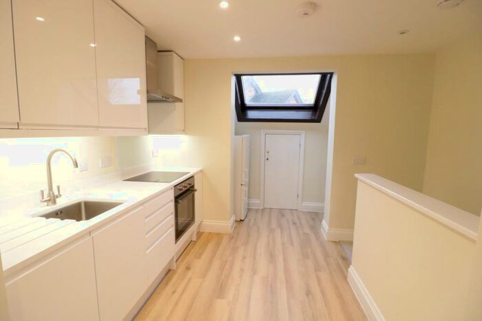 1 Bedroom Apartment To Rent In Coley Avenue, Reading, RG1