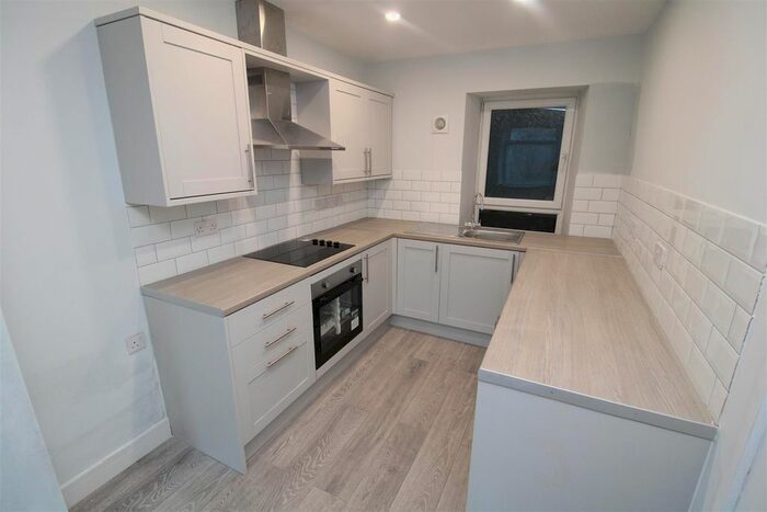 3 Bedroom Property To Rent In Duffryn Street, Ferndale, CF43