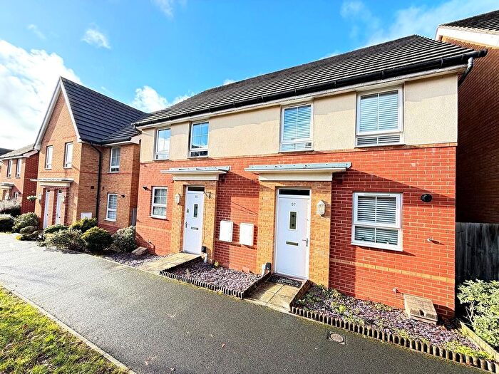 3 Bedroom Semi-Detached House To Rent In Captains Parade, East Cowes, PO32