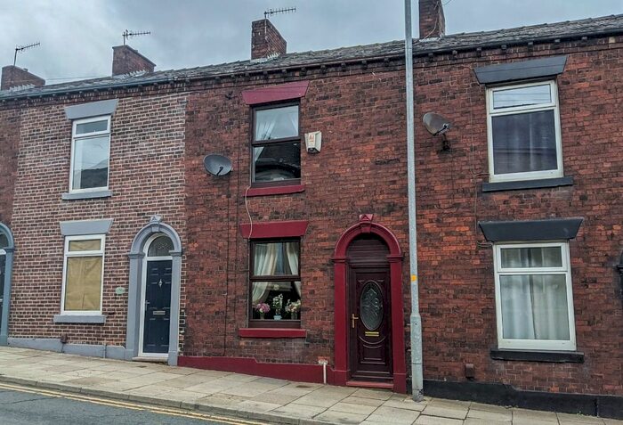2 Bedroom Terraced House To Rent In Rochdale Road, Shaw, OL2