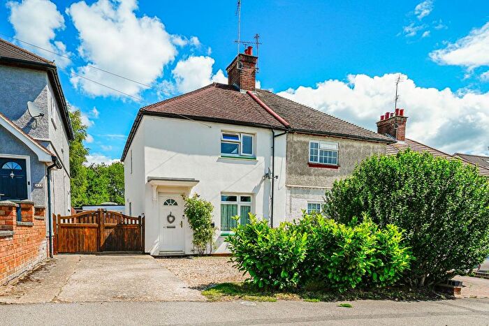 3 Bedroom Semi Detached House For Sale In Thrift Road, Heath And Reach, Leighton Buzzard, LU7