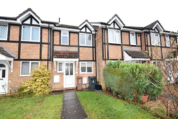 2 Bedroom Terraced House To Rent In Shearwater Close, Stevenage, SG2