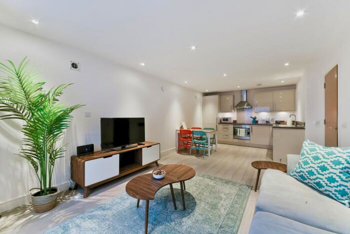 1 Bedroom Apartment To Rent In High Road Harrow, HA3