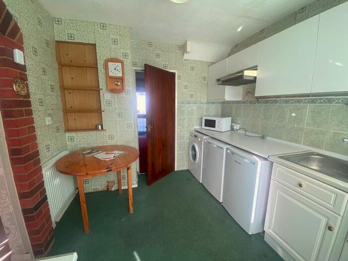 4 Bedroom Terraced House To Rent In Mungo Park Road, Rainham, RM13