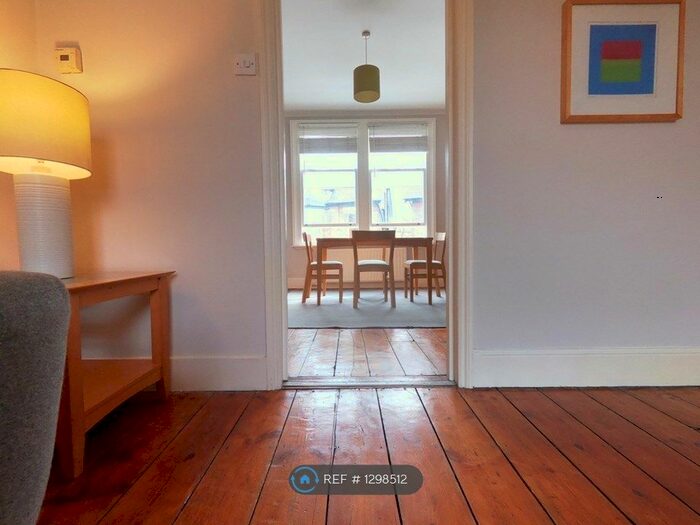 1 Bedroom Flat To Rent In Larkfield Road, Richmond TW9