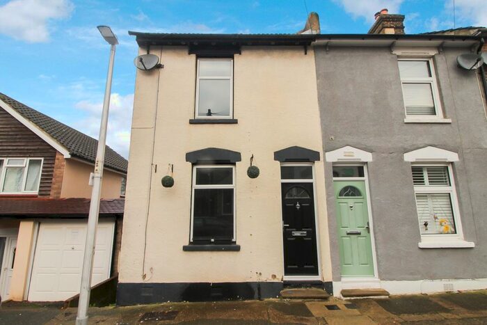3 Bedroom Terraced House To Rent In Borstal, Rochester, Kent ME1