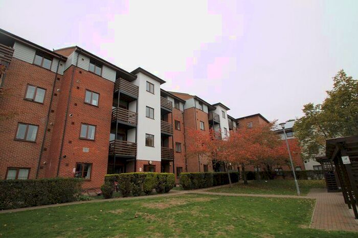 2 Bedroom Flat To Rent In John North Close, High Wycombe, HP11