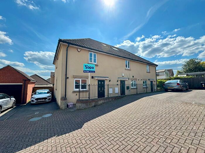 2 Bedroom End Of Terrace House For Sale In Wakeford Way, Bristol, BS30