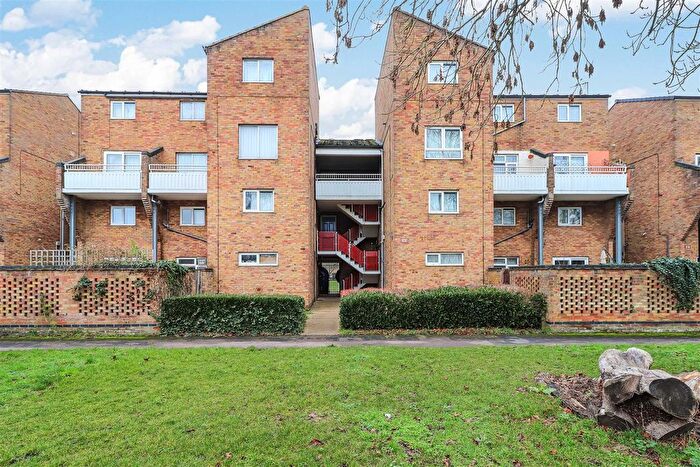 1 Bedroom Flat For Sale In Aragon Close, Cambridge, CB4
