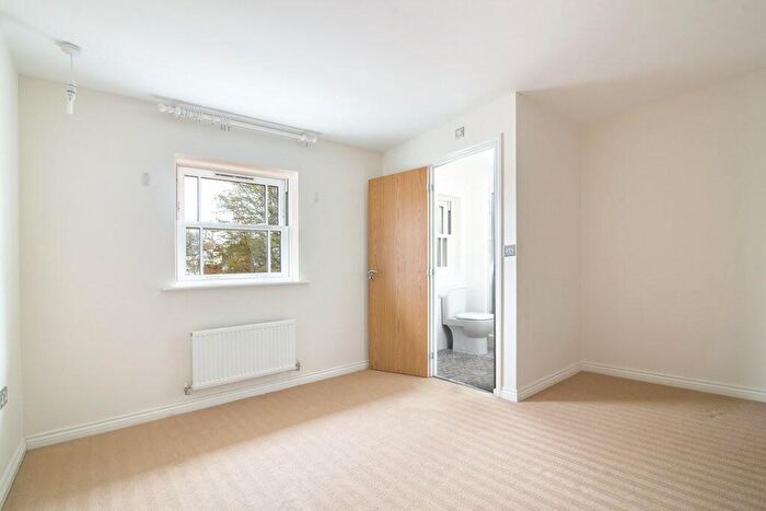 4 Bedroom Semi-Detached House To Rent In Highfield Road, Edgbaston, Birmingham, B15